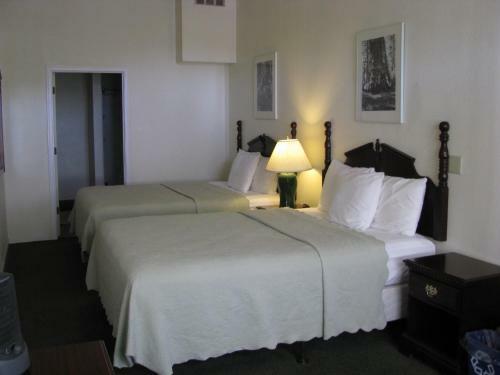 Motel 5th Street Inn