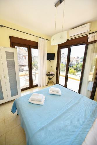 Guedin Sea Side Maisonette