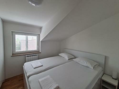 Sunrise Apartments Nin