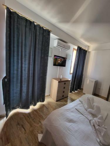 Hotel Damar Costine?ti
