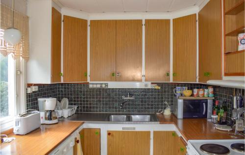 Amazing Home In Traryd With 5 Bedrooms