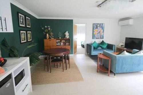 Avenue Apartments The Retreat