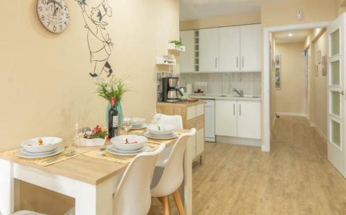 Apartamento Juani Centro Parking Y Wifi Gratis