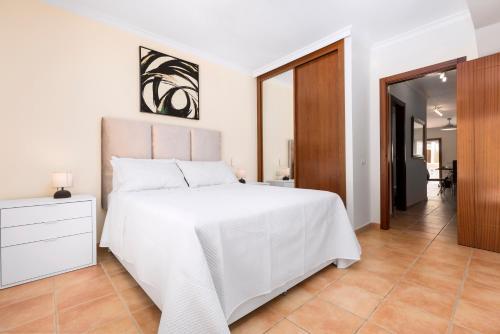 Home2book Stunning Sultan, Wifi & Pool