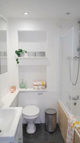 Charming Quayside Apartment In Exeter, Devon