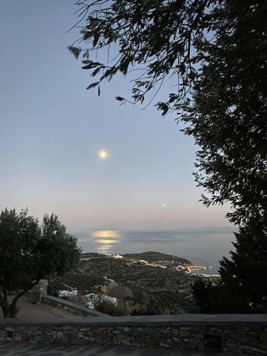 Flaros House-traditional Cycladic House, Sifnos