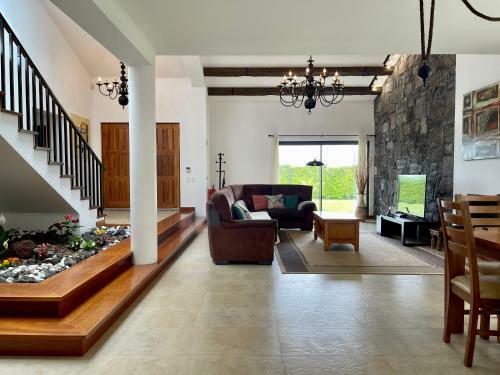 Villa Green House