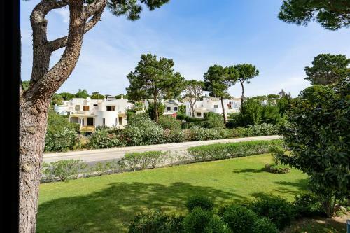 Mouramar One Bedroom Apartment, With Pool