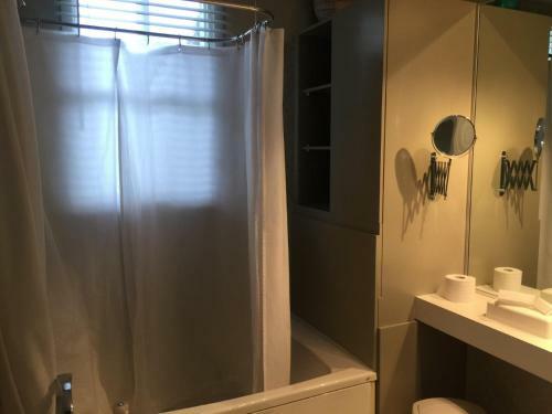Bed & Breakfast G�te Chez Baza