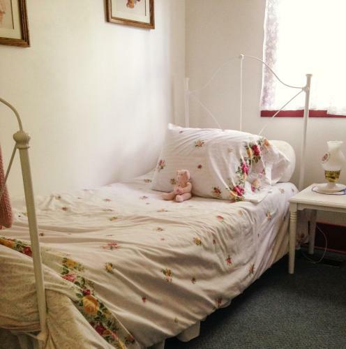 Holmesdale House Bed And Breakfast