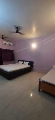 Hotel Mahi Raj