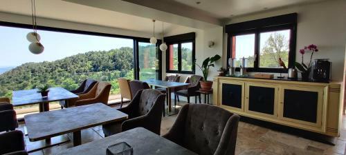 Hostal Mas Des Buscades