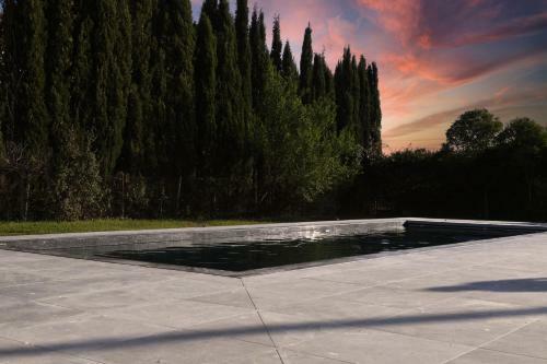 Reposante Villa Avec Grande Piscine