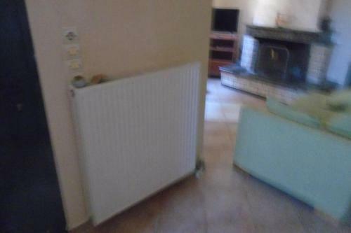 Eleni's House In Valaneio