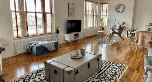 Penthouse, 2 Bedroom Apartment