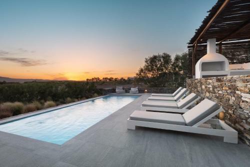Villa Mikri Tranquilla Beach Heated Pool And Jacuzzi