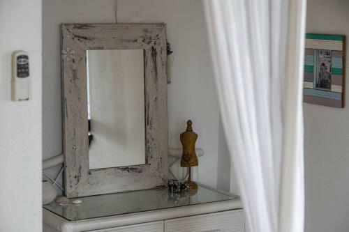 Iloi?s Villa In Peaceful Village W. Private Beach