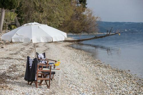 Iloi?s Villa In Peaceful Village W. Private Beach