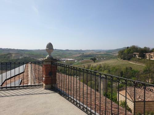 Hostal Olivola Apartments
