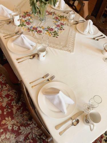 Mahogany Manor Bed & Breakfast