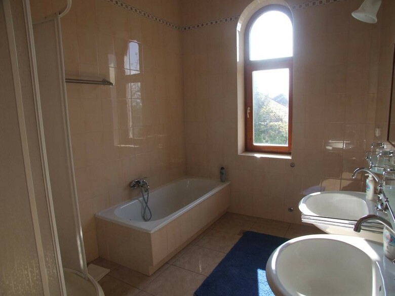 Hostal Art Guesthouse