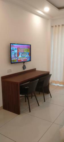 Hostal The Aviraj Inn