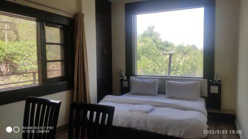 Hotel Dhauladhar Hills