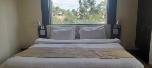 Hotel Dhauladhar Hills