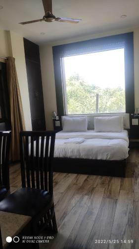 Hotel Dhauladhar Hills