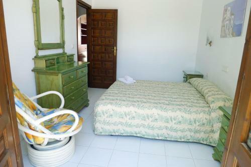 Sunny Coastal 1 Bed Apartment - Vera Coast: 2mins To Beach