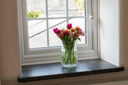 Beautiful Farmhouse Overlooking Conwy River