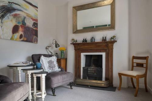 Beautiful Farmhouse Overlooking Conwy River