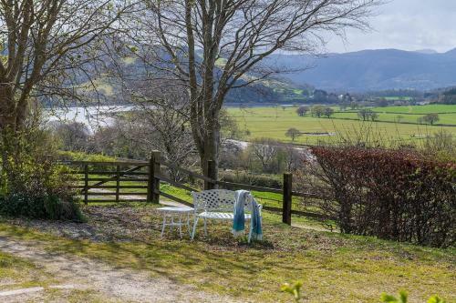 Beautiful Farmhouse Overlooking Conwy River