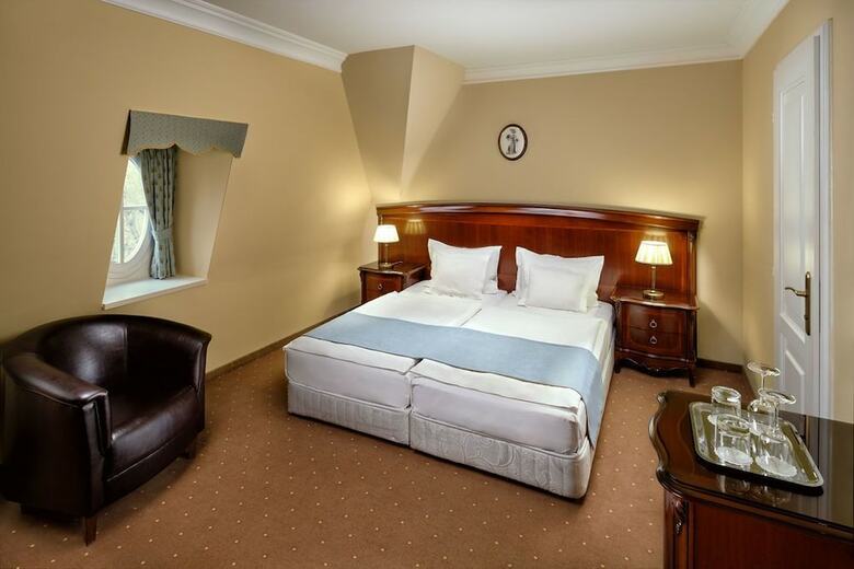 La Contessa Castle Hotel