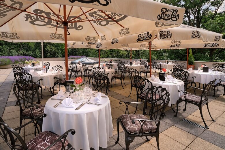 La Contessa Castle Hotel