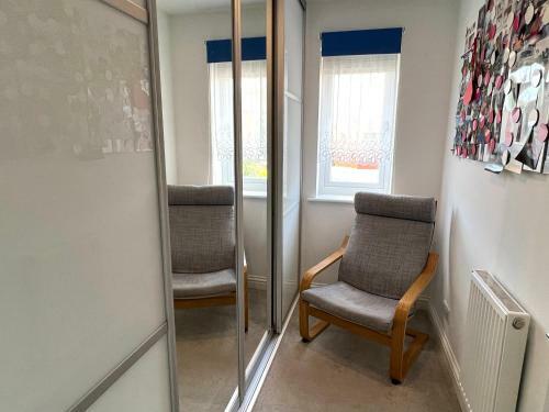 Simply Stunning 3 Bedroom Home With Parking Space