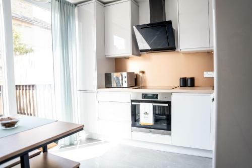 Luxurious Apartment With South Facing Garden