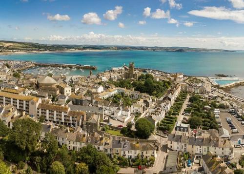 Sunrise View ~penzance~ With Peaceful Surroundings