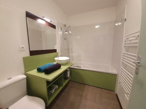 Apartamento Le Blanc-martel - Piscine, Climatisation & Parking