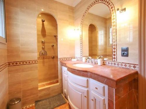 Cheerful Holiday Home In Grimaud With Private Pool