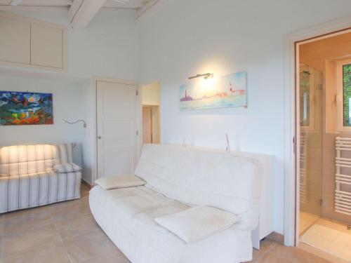 Serene Holiday Home In Grimaud With Private Pool