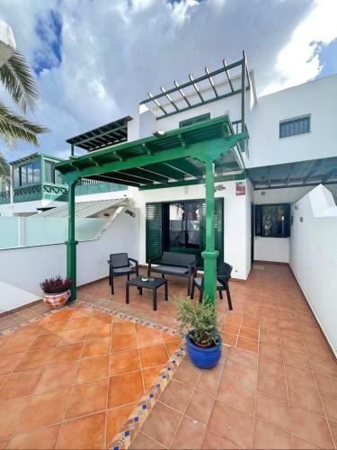 Casa Rosa Costa Teguise