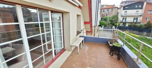 Apartamento Arrigunaga Beach View Atico Con Terraza Y Parking