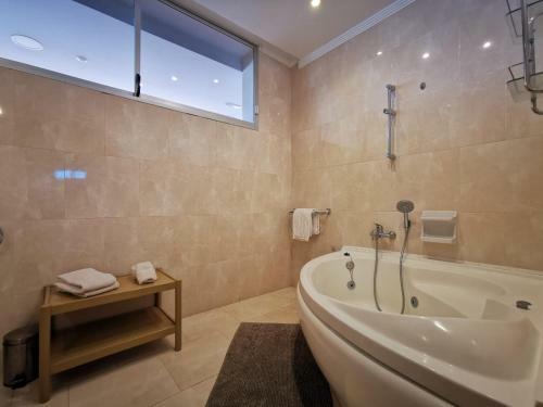Apartamento Marazul Del Sur, Heated Pool, Sea View, Wifi