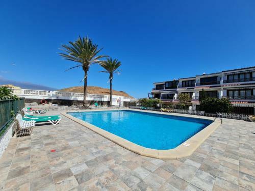 Apartamento En Costa Del Silencio Con Piscina