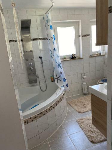 Apartamento Ferienwohnung Zur Roni