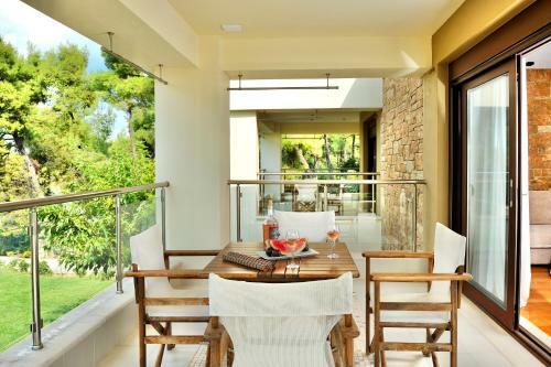 Aparthotel Polyastron Villas & Suites