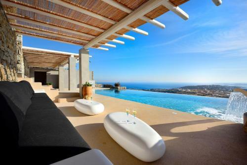 Villa Alabaster By Rocks Estates