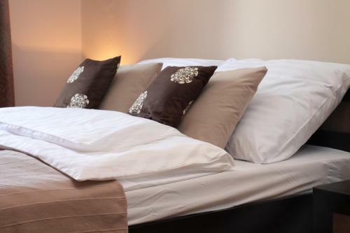 Glam House Apartments