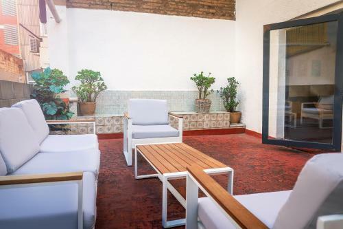 Olala Modern Catalan Apartments